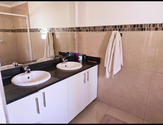 3 BEDROOM COMPLEX FOR SALE IN SHERWOOD